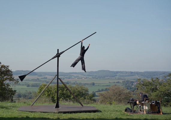 Duo/Cirque danse en paysage